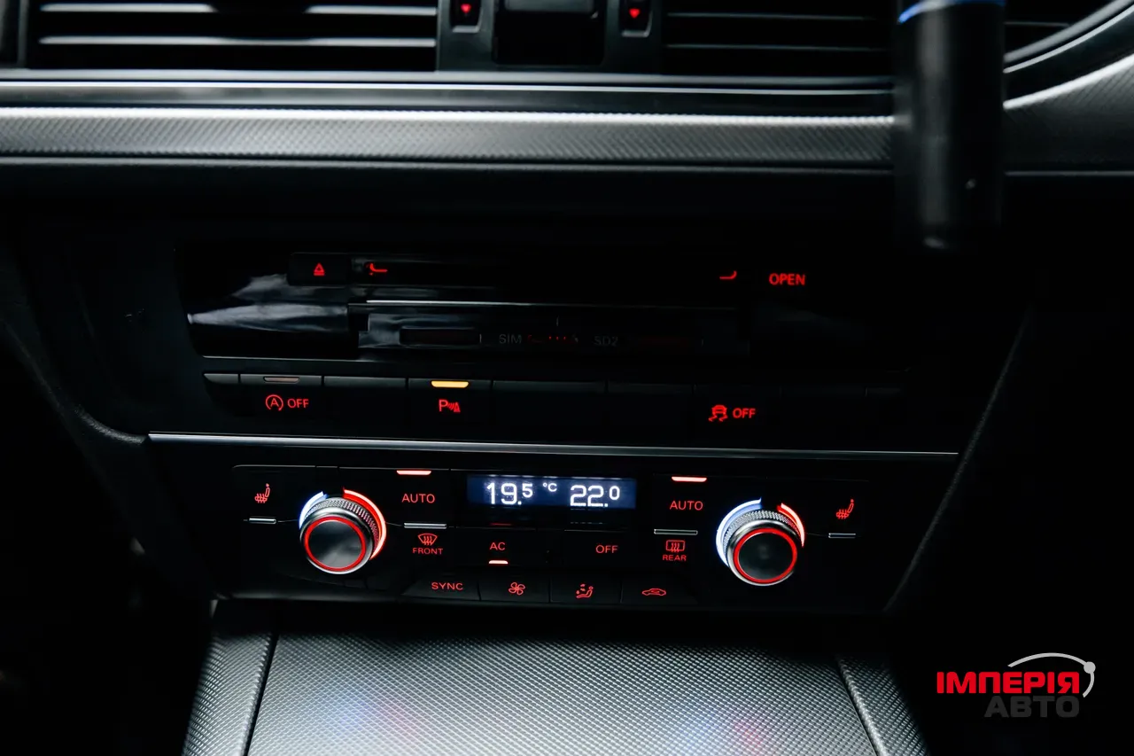 Audi A6 - фото 35