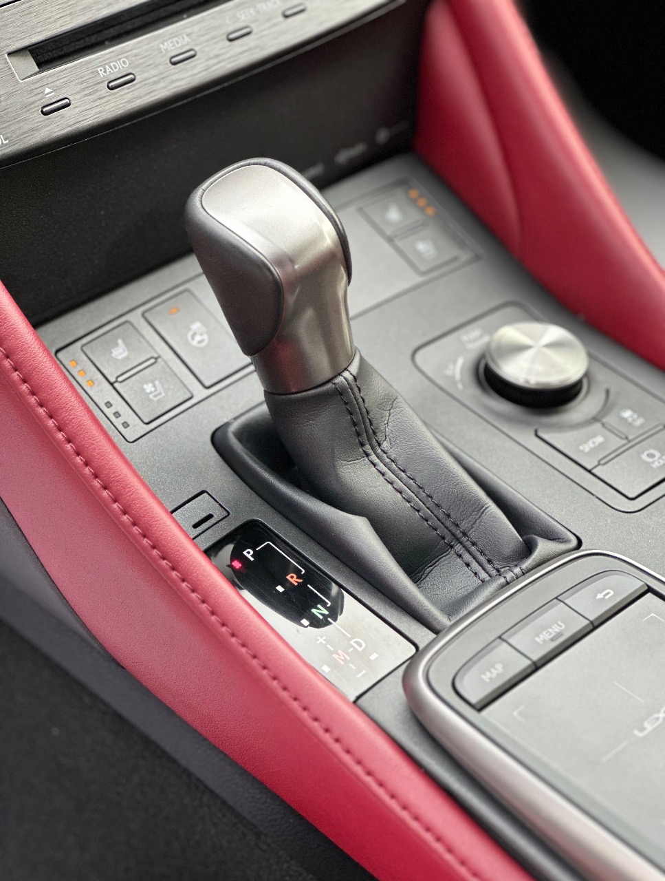 Lexus RC - фото 7