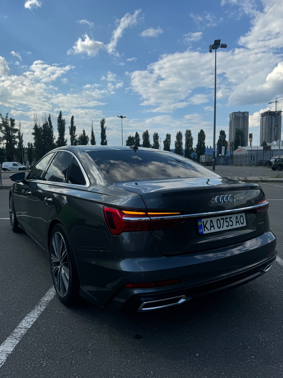 Audi A6 - фото 8