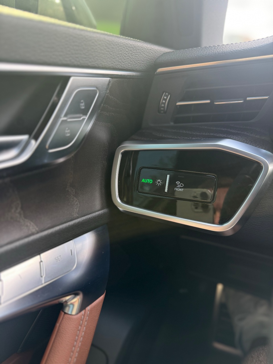 Audi A6 - фото 6