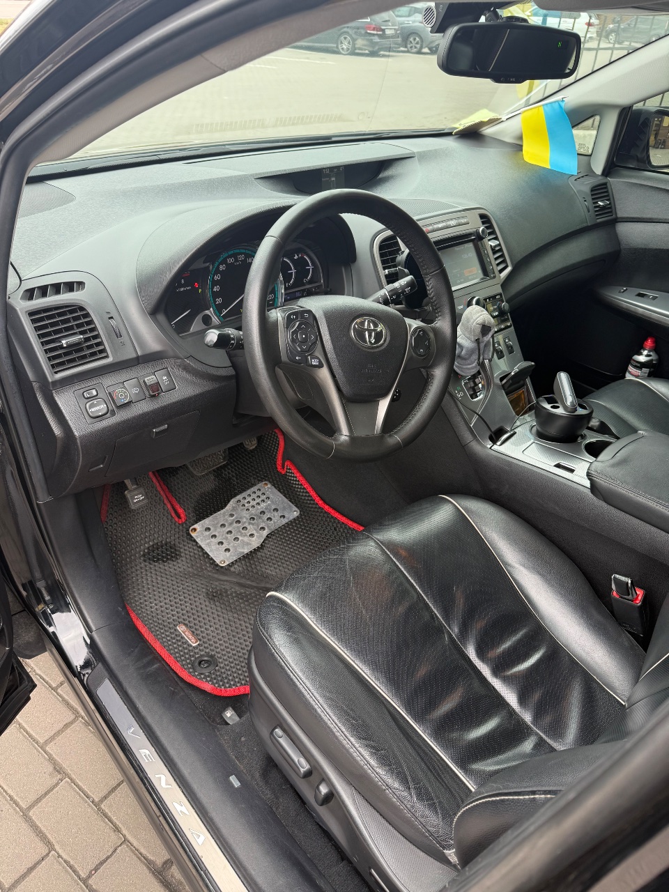 Toyota Venza - фото 5