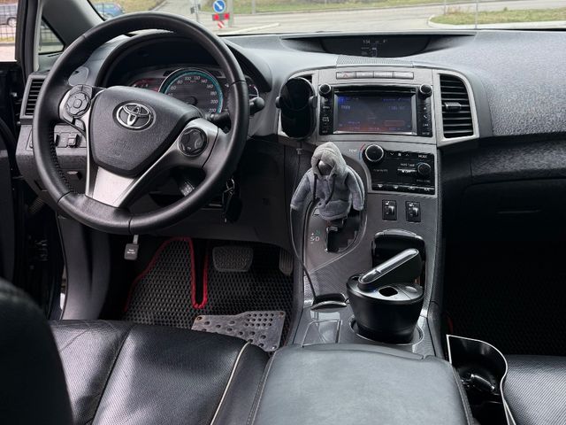 Toyota Venza - фото 3