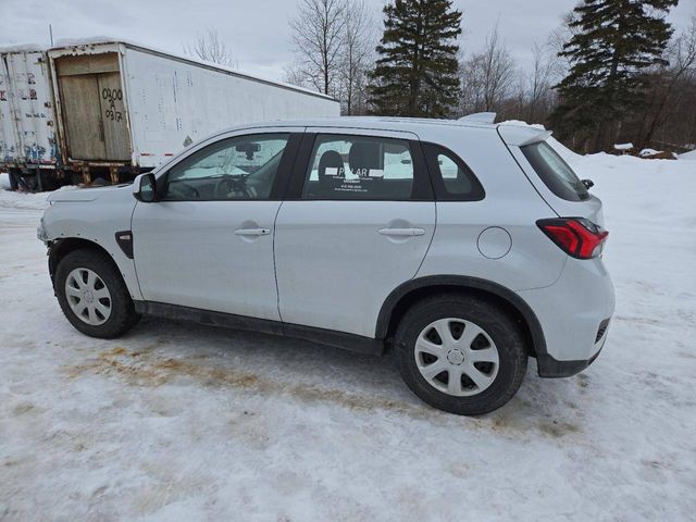 Mitsubishi Outlander Sport - фото 4