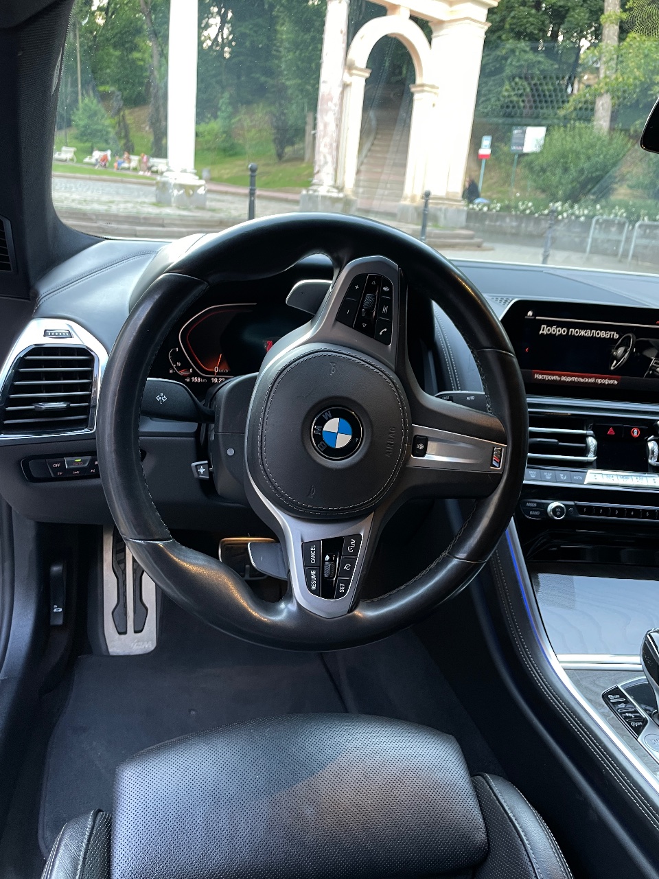 BMW 8 серії - фото 16