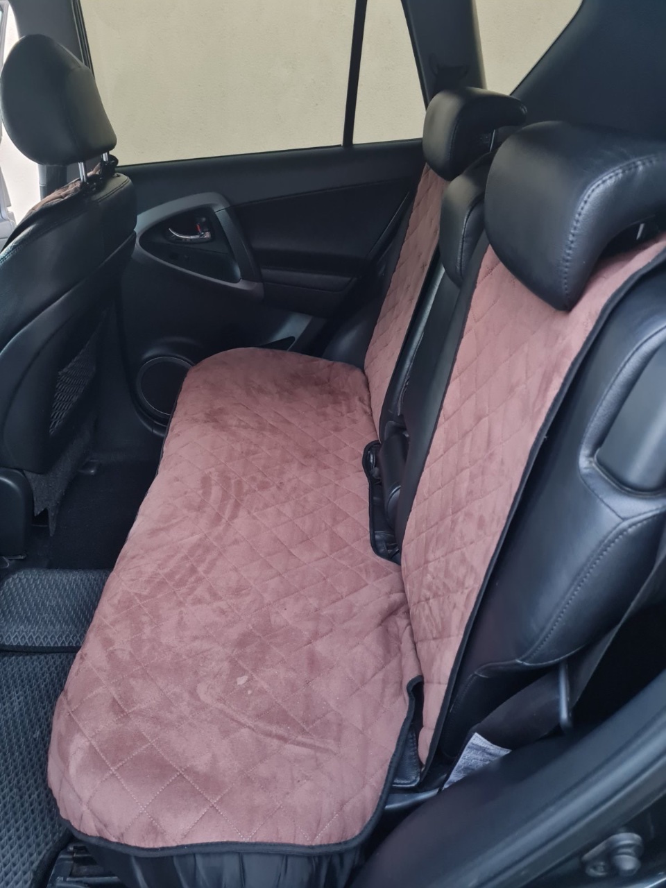 Toyota RAV4 - фото 6