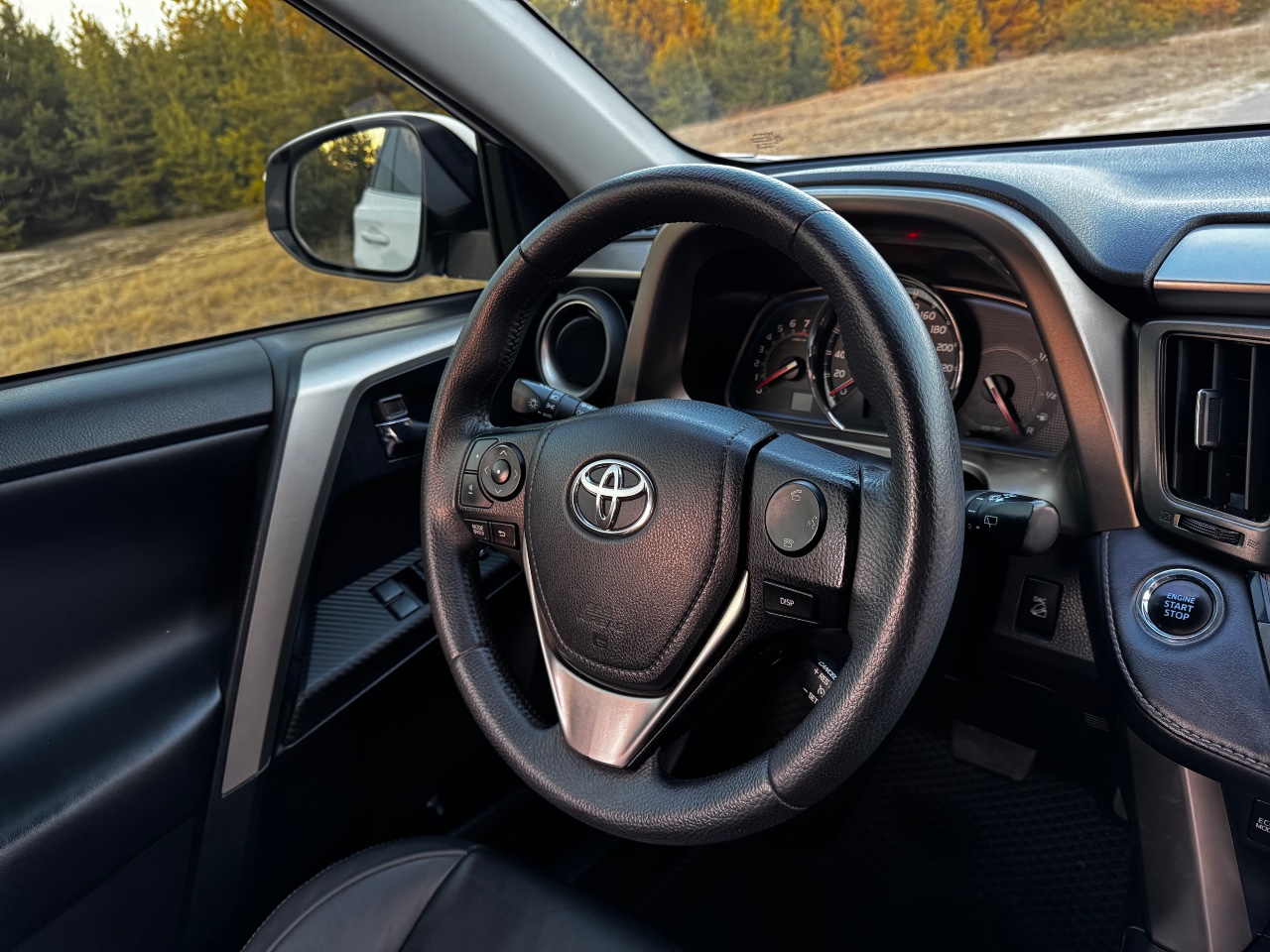 Toyota RAV4 - фото 11