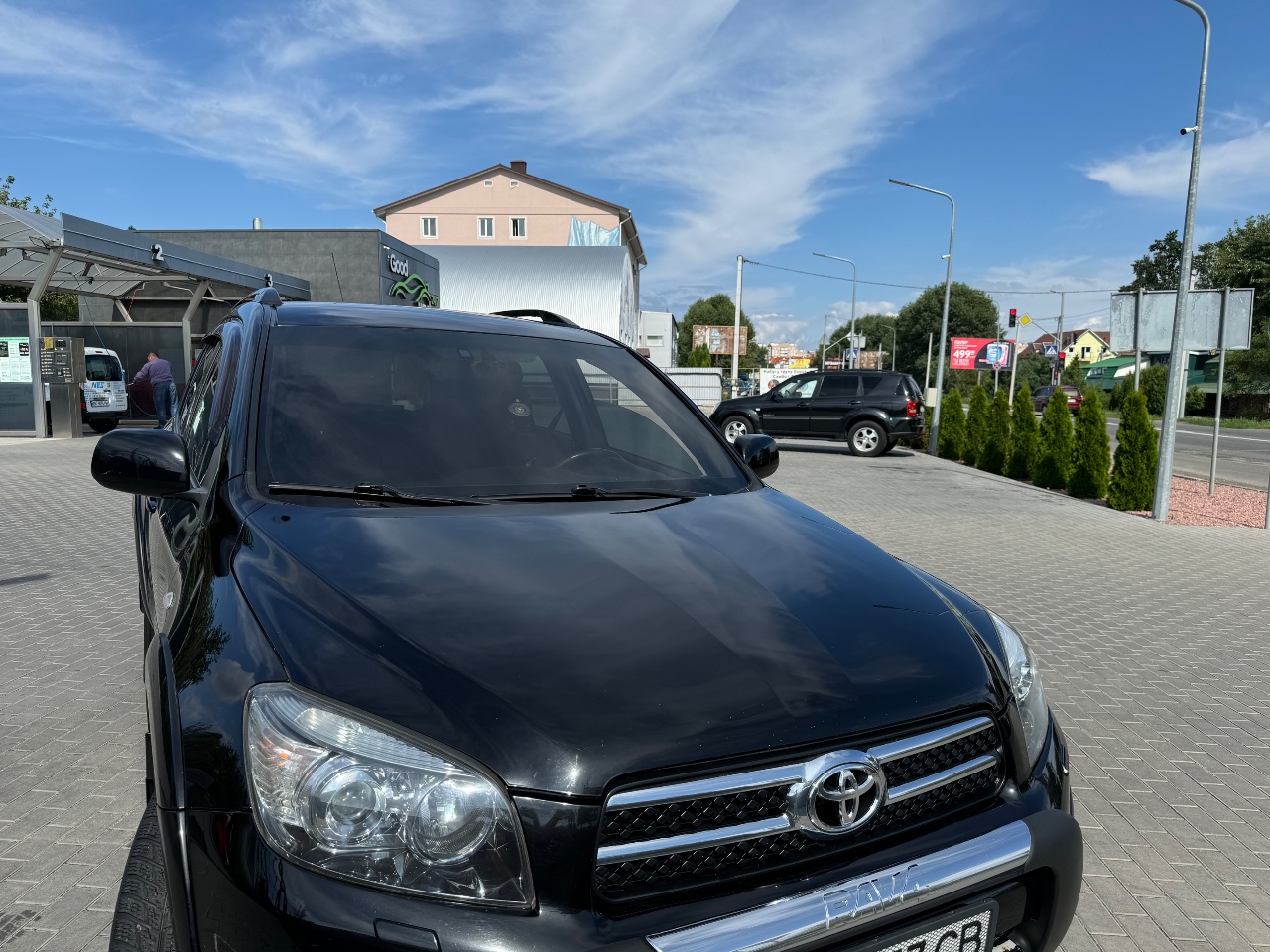 Toyota RAV4 - фото 6