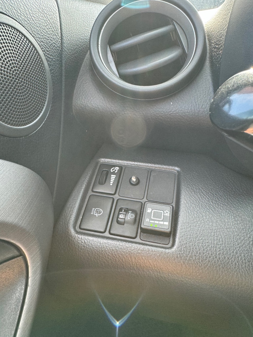 Toyota RAV4 - фото 18