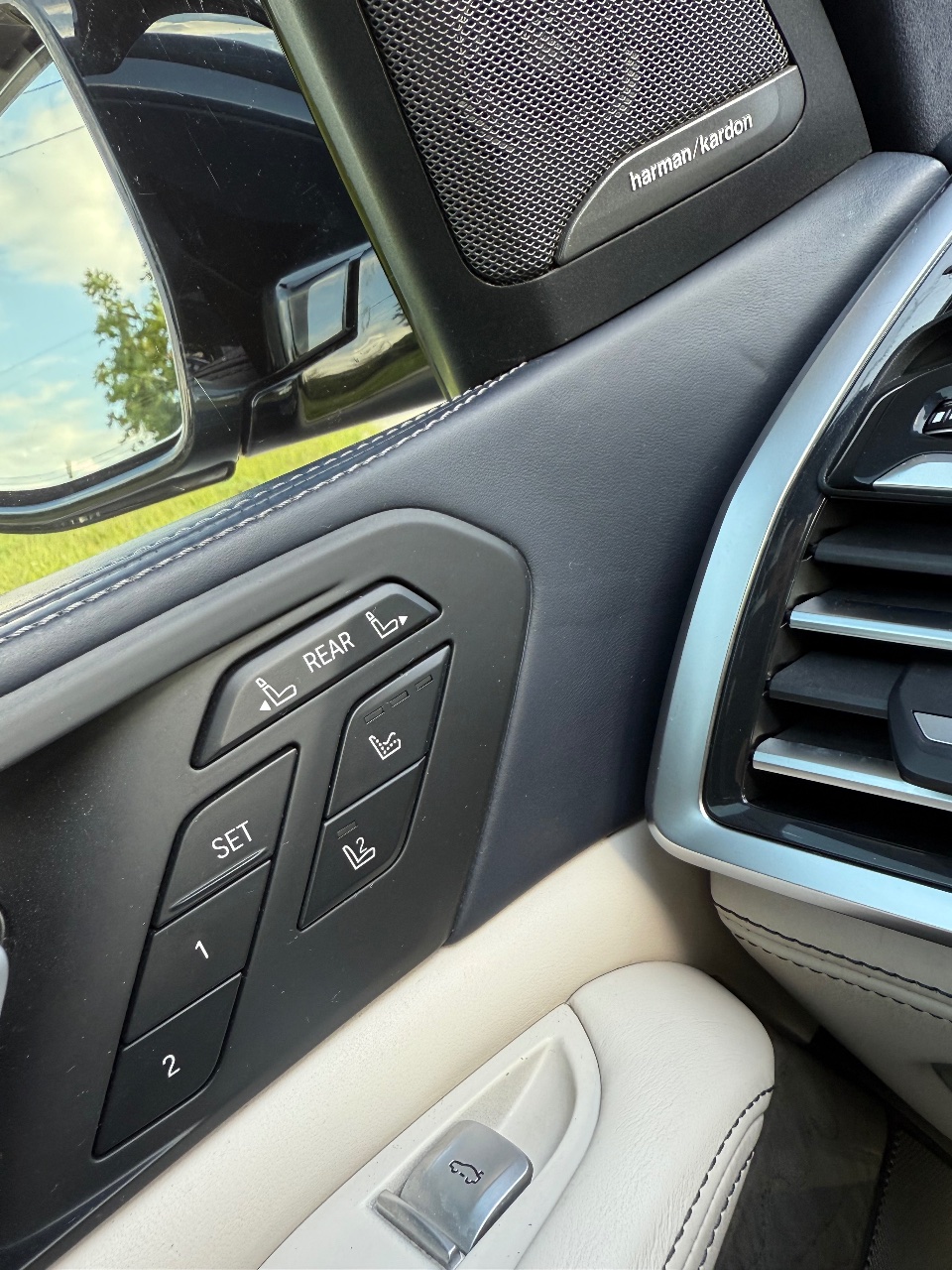 BMW X7 - фото 28