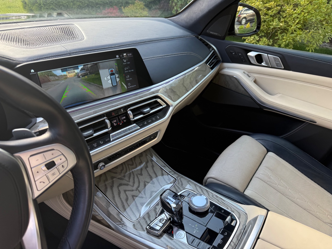 BMW X7 - фото 30