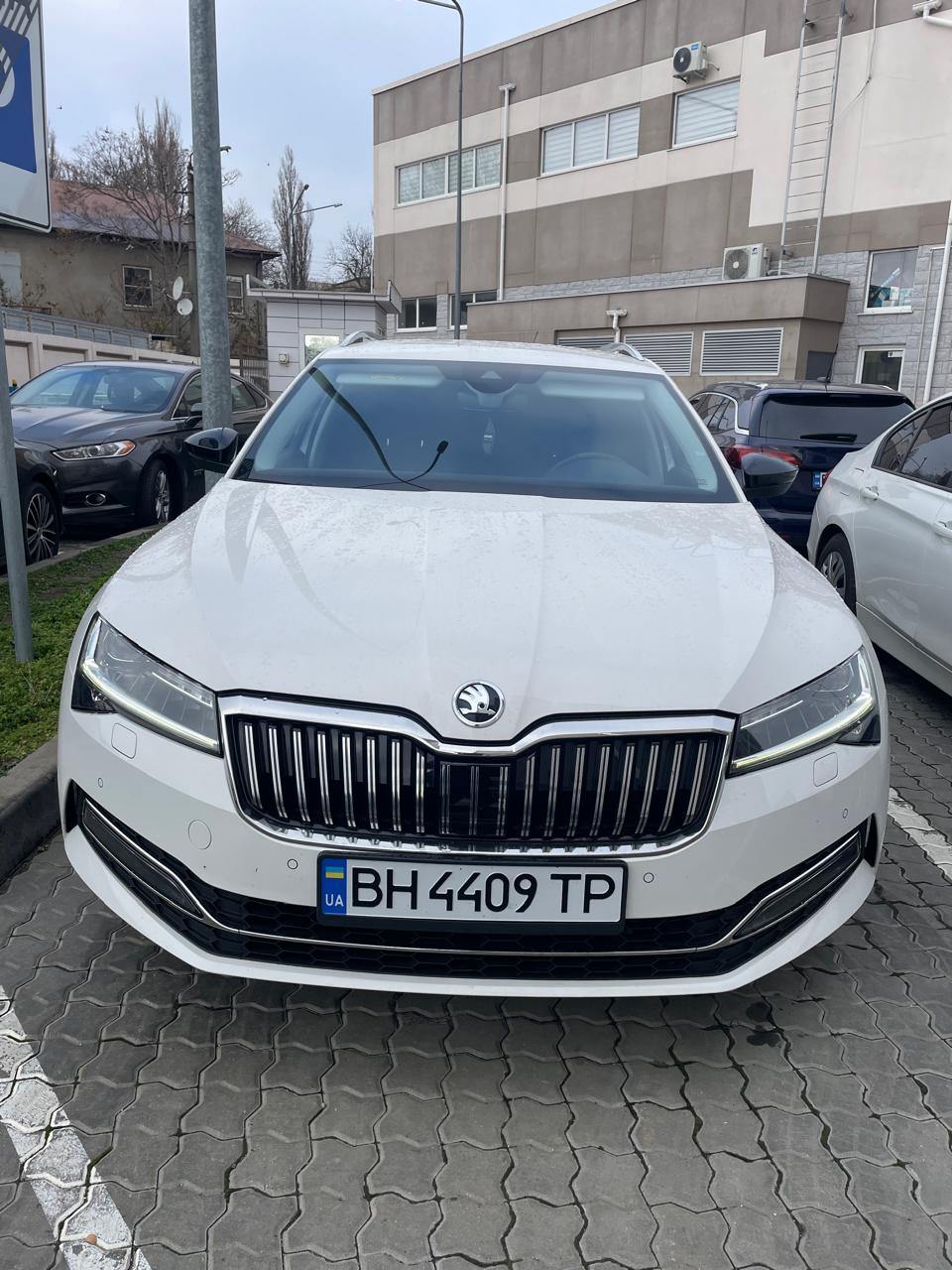 Skoda Superb - фото 1