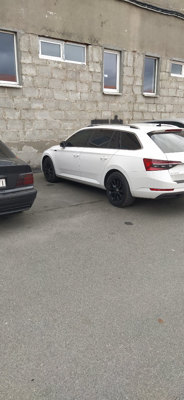 Skoda Superb - фото 10