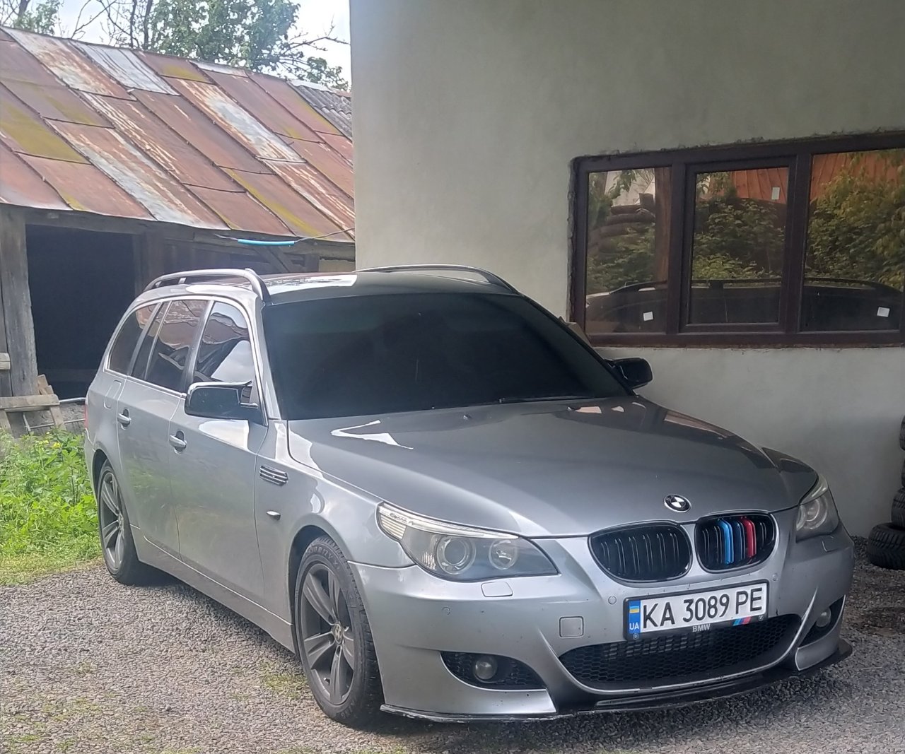 BMW 5 серії - фото 1