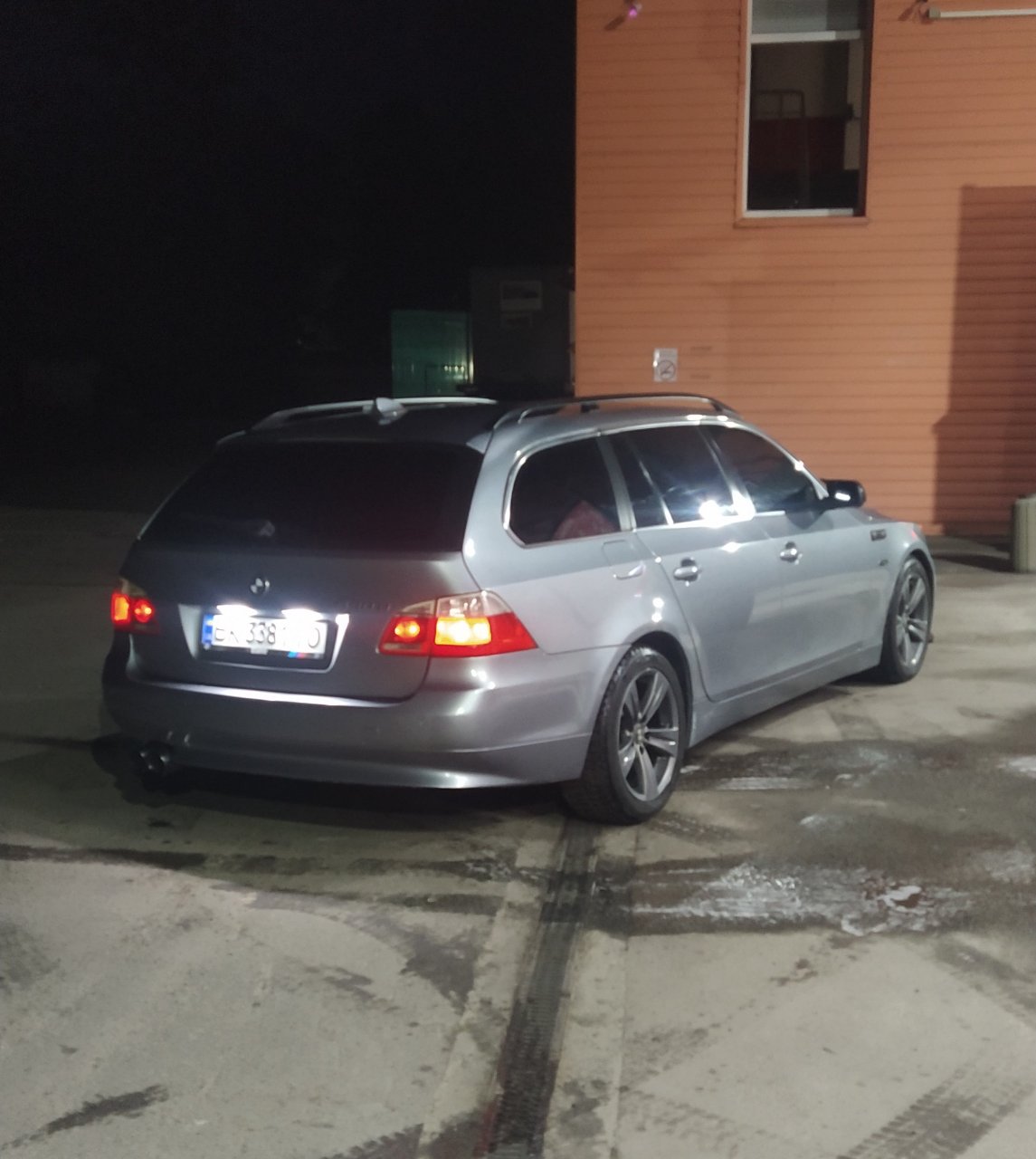 BMW 5 серії - фото 5