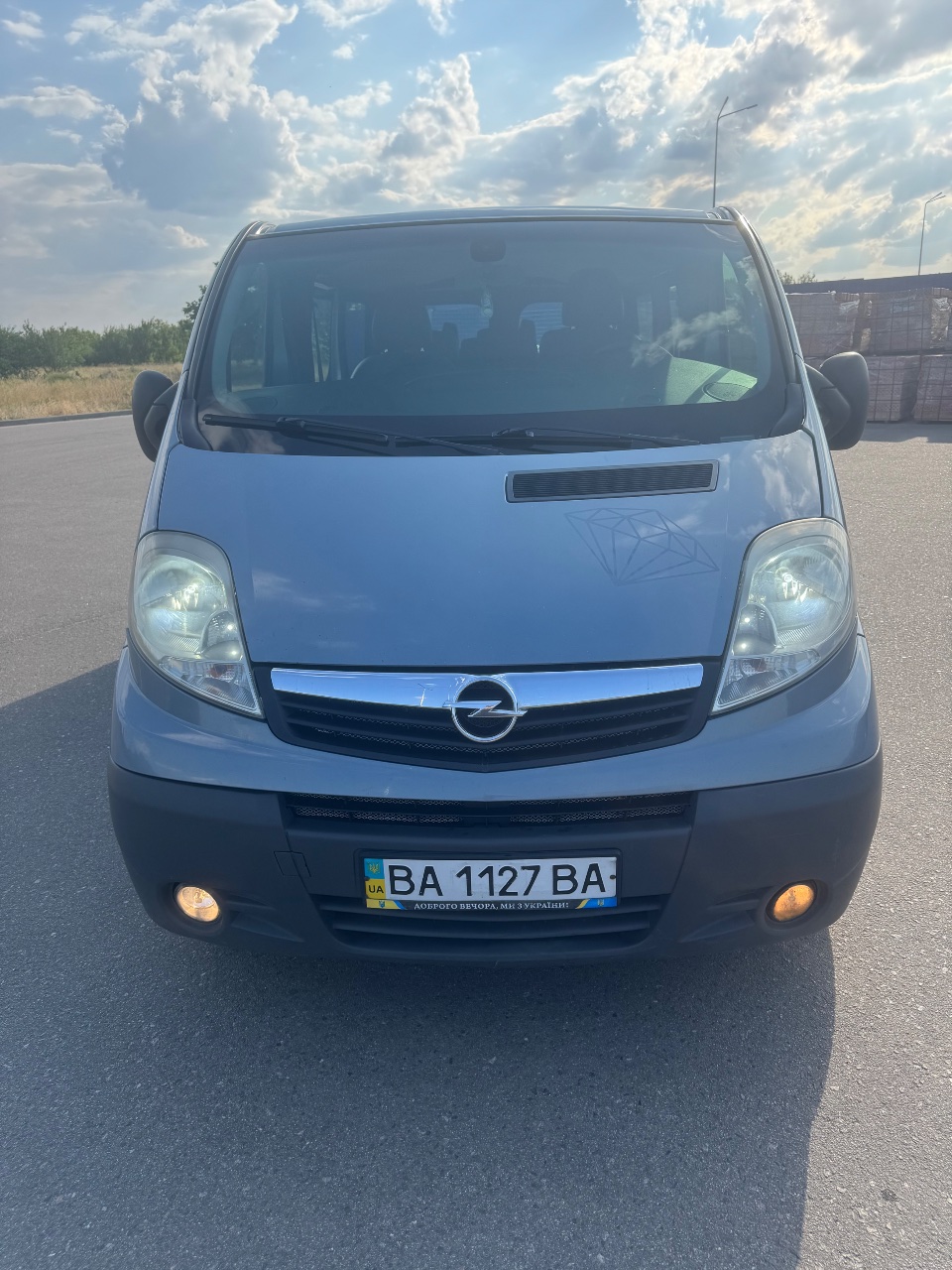 Opel Vivaro - фото 8