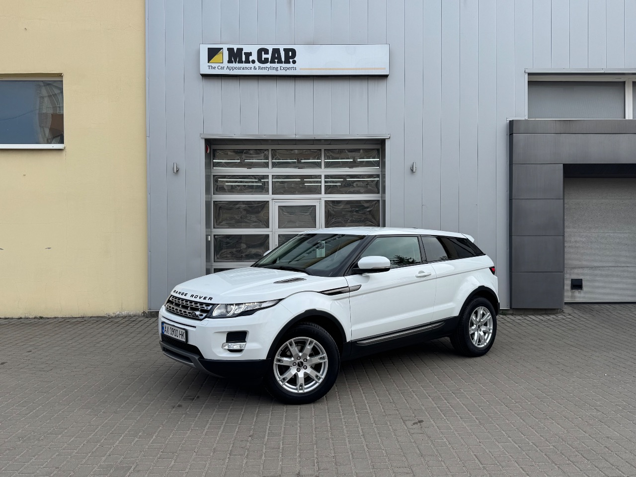 Land Rover Range Rover Evoque - фото 1