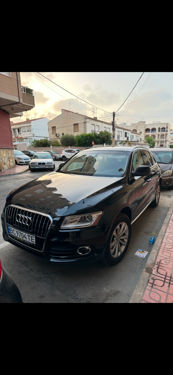 Audi Q5 - фото 1