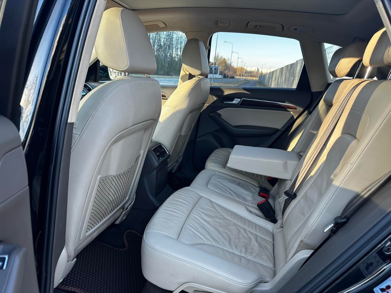 Audi Q5 - фото 7