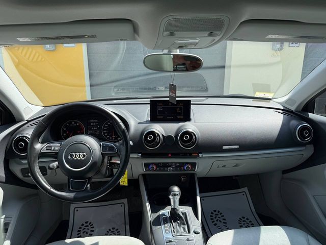Audi A3 - фото 3