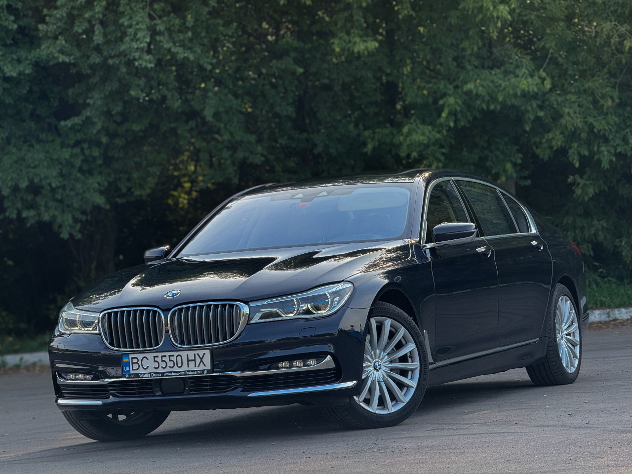 BMW 7 серії - фото 2