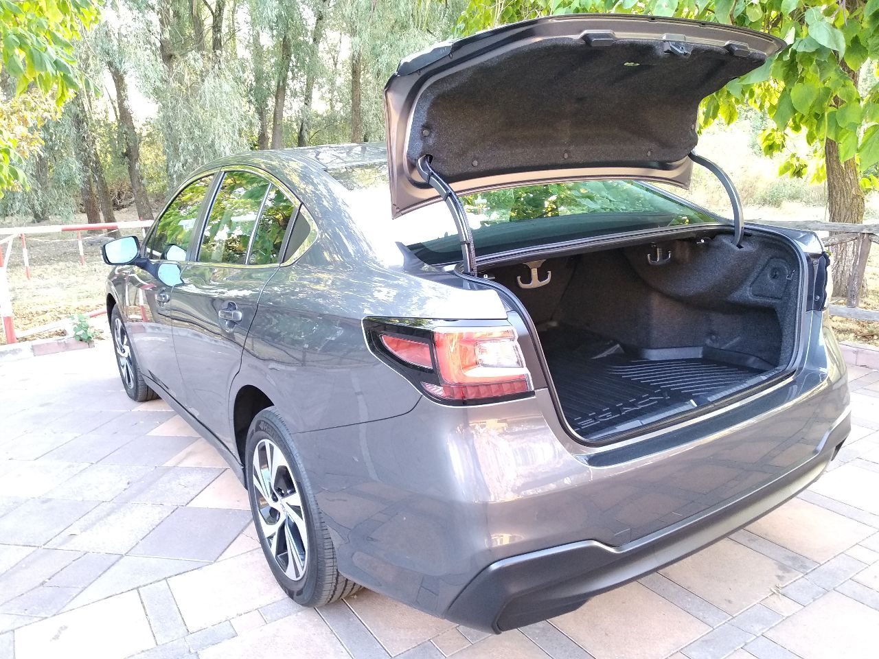 Subaru Legacy - фото 28