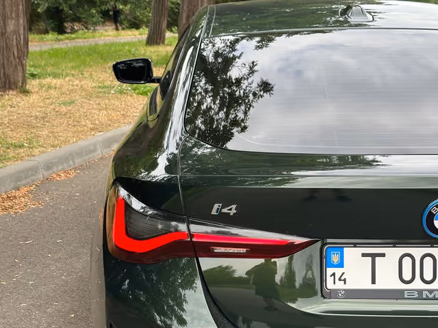 BMW i4 - зображення 5