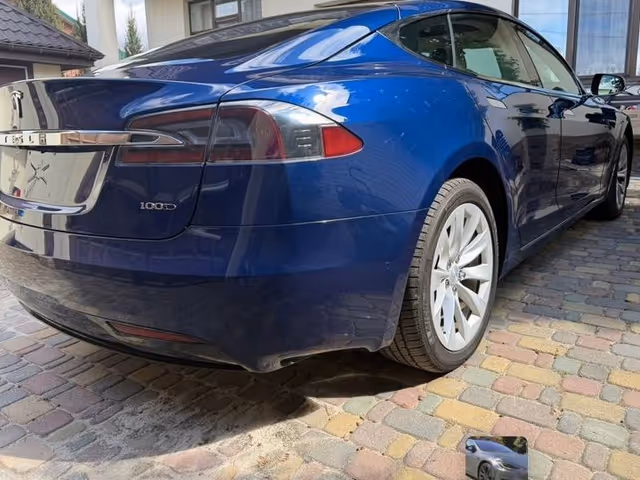 Tesla Model S - зображення 5