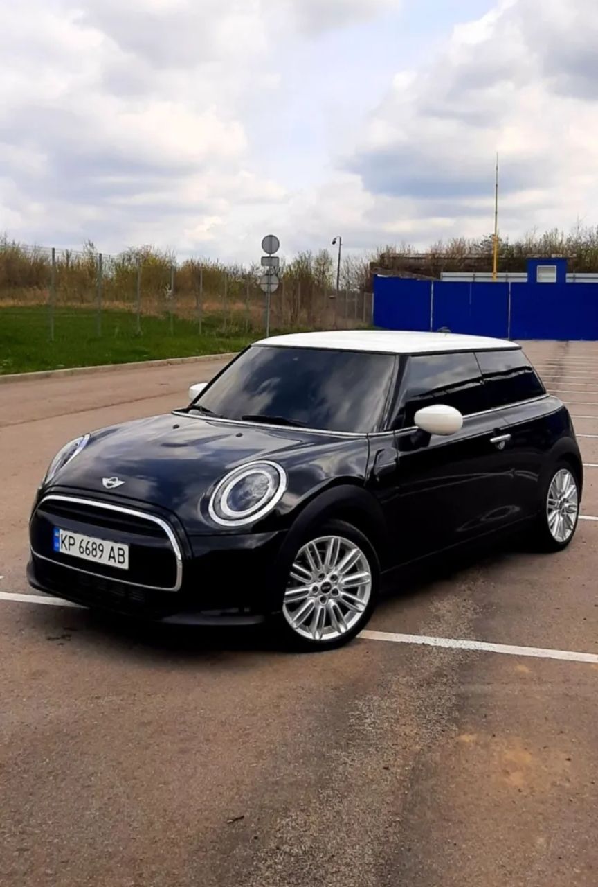 Mini Hatch - фото 1