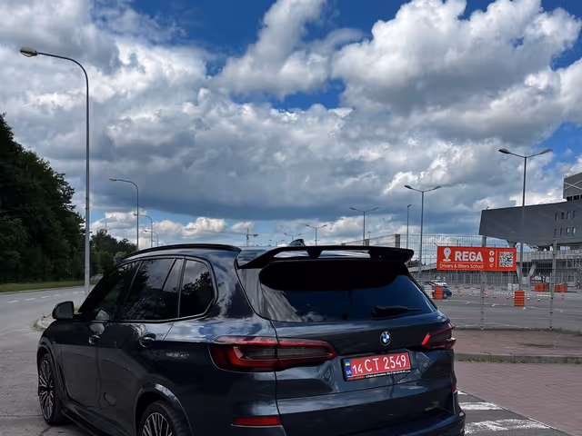 BMW X5 - зображення 2