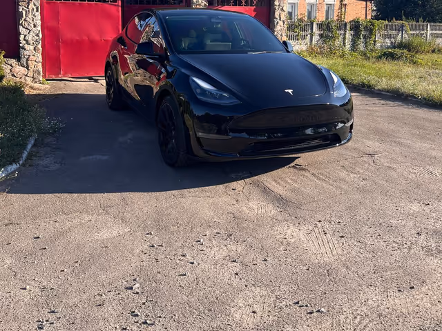 Tesla Model Y 2022, Харків, $25 900 - зображення 1