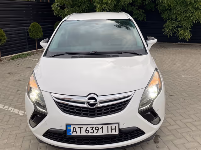 Opel Zafira 2012, Івано-Франківськ, $7 799 - зображення 1