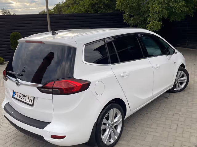 Opel Zafira 2012, Івано-Франківськ, $7 799 - зображення 2