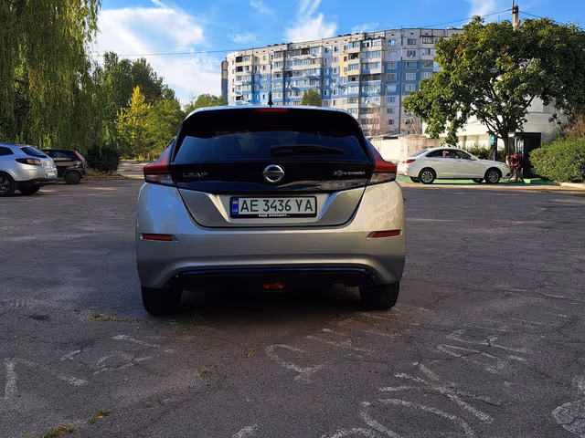 Nissan Leaf - зображення 5