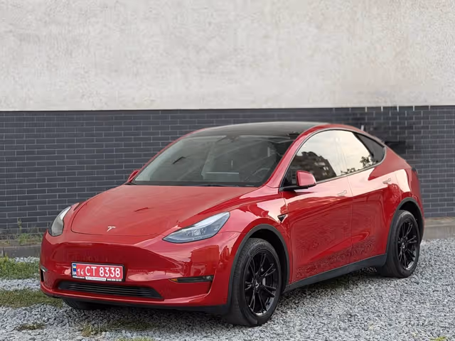 Tesla Model Y 2023, Чернівці, $26 500 - зображення 1