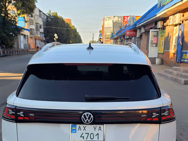 Volkswagen ID.6 2023, Лозова, $29 900 - зображення 3