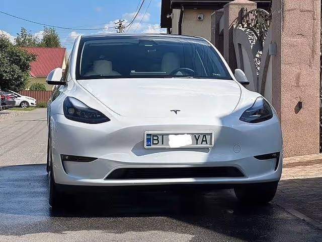 Tesla Model Y 2022, Одеса, $18 500 - зображення 2