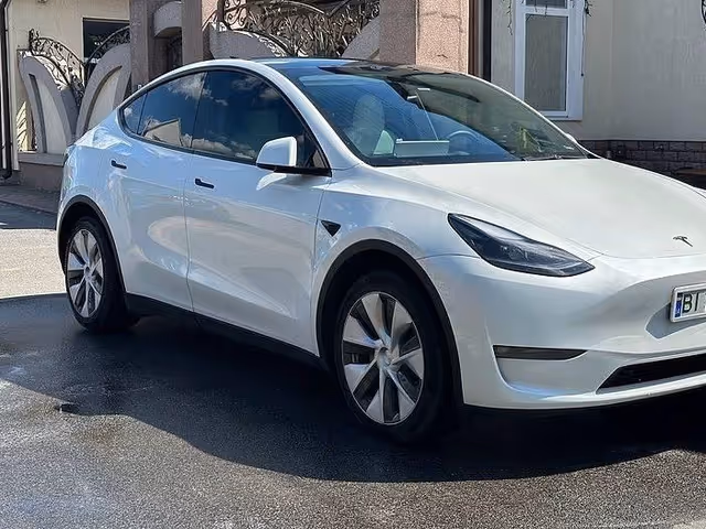 Tesla Model Y 2022, Одеса, $18 500 - зображення 1