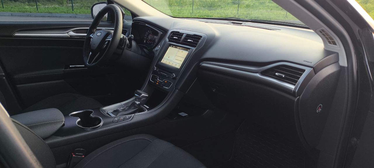 Ford Mondeo - фото 8