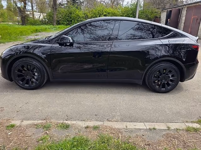 Tesla Model Y 2023, Одеса, $19 000 - зображення 5