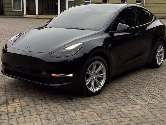 Tesla Model Y 2022, Одеса, $17 000 - зображення 3