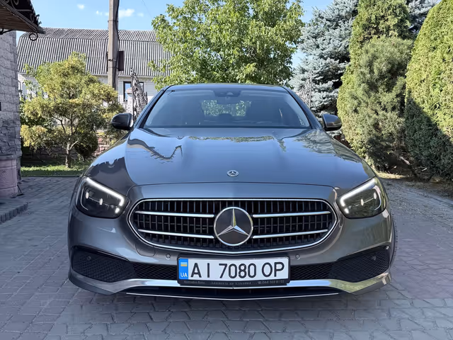 Mercedes-Benz E-Класс - зображення 3