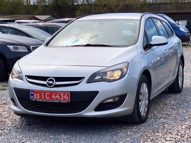 Opel Astra 2015, Рівне, $7 500 - зображення 1