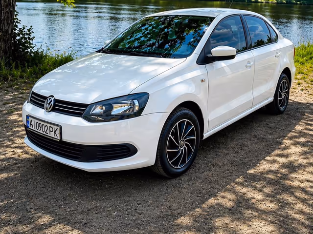Volkswagen Polo 2013, Вознесенськ, $5 999 - зображення 1