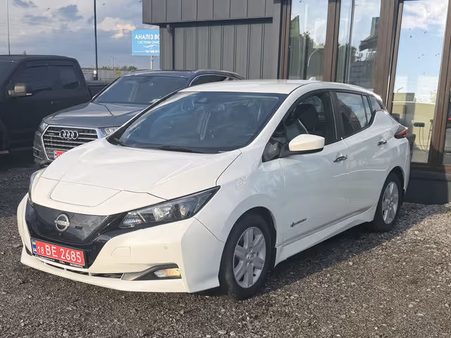 Nissan Leaf - зображення 1