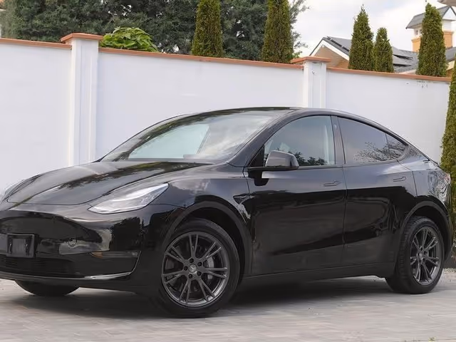 Tesla Model Y 2023, Одеса, $19 000 - зображення 3