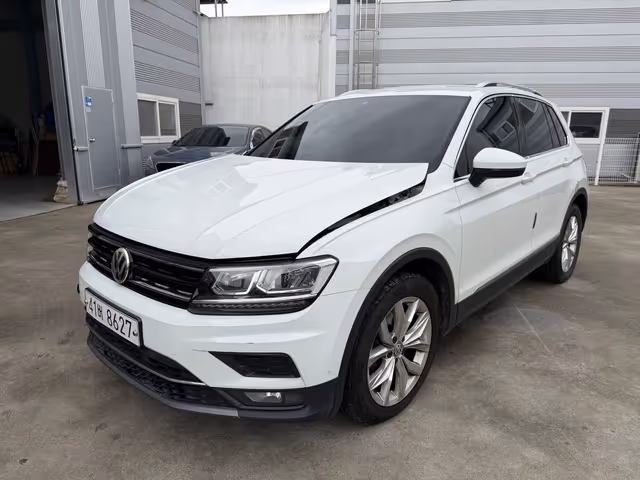 Volkswagen Tiguan 2018, Солонка, $16 500 - зображення 1