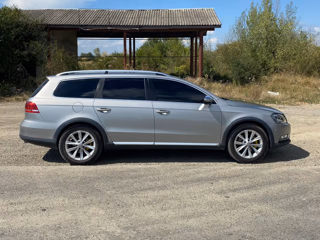 Volkswagen Passat 2012, Виноградів, $12 299 - зображення 2