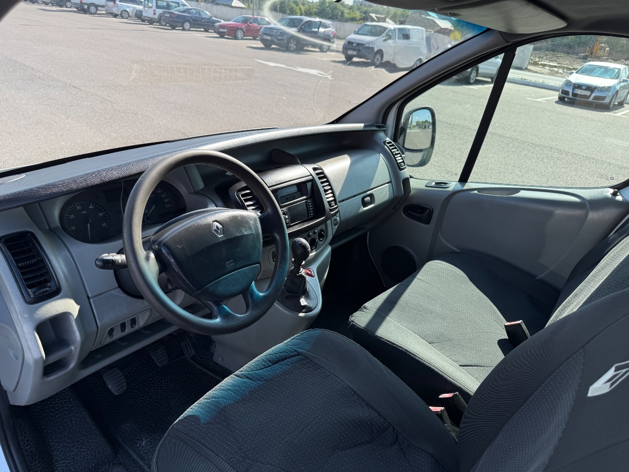 Renault Trafic - фото 1