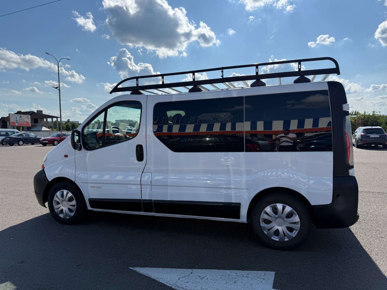 Renault Trafic - фото 21