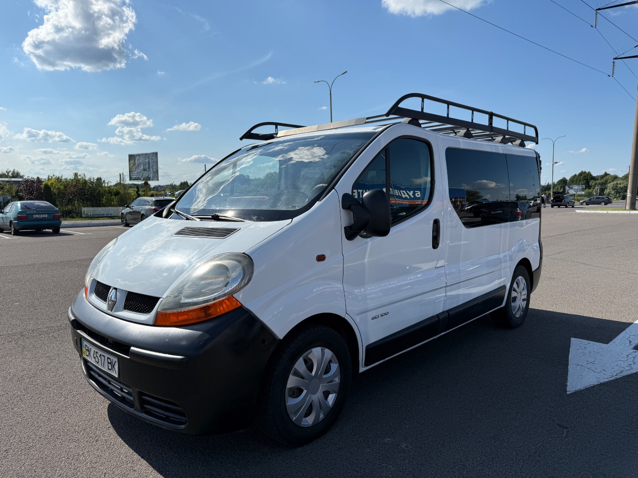 Renault Trafic - фото 17